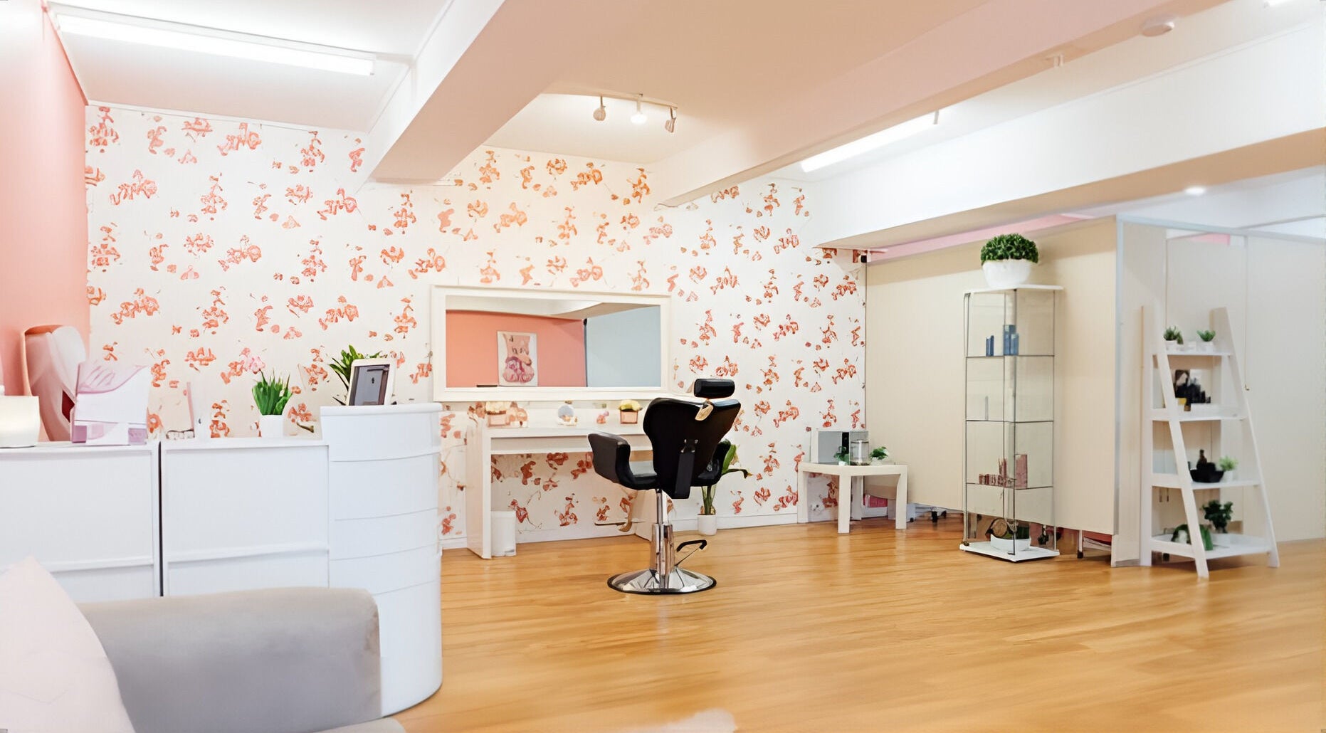 Spacious interior of Glitzy Glam Beauty Salon in Holland Park West, Queensland, AU with modern decor and styling chair.