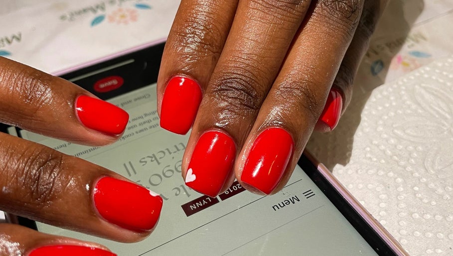 Miina's Mani's and Beauty Spa image 1