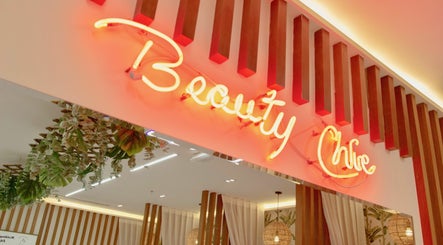 Beauty Chic Salon Lounge Bild 3