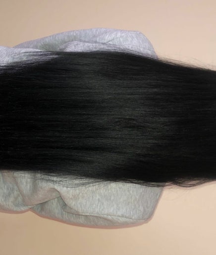 Hairextensionsbycaila image 2