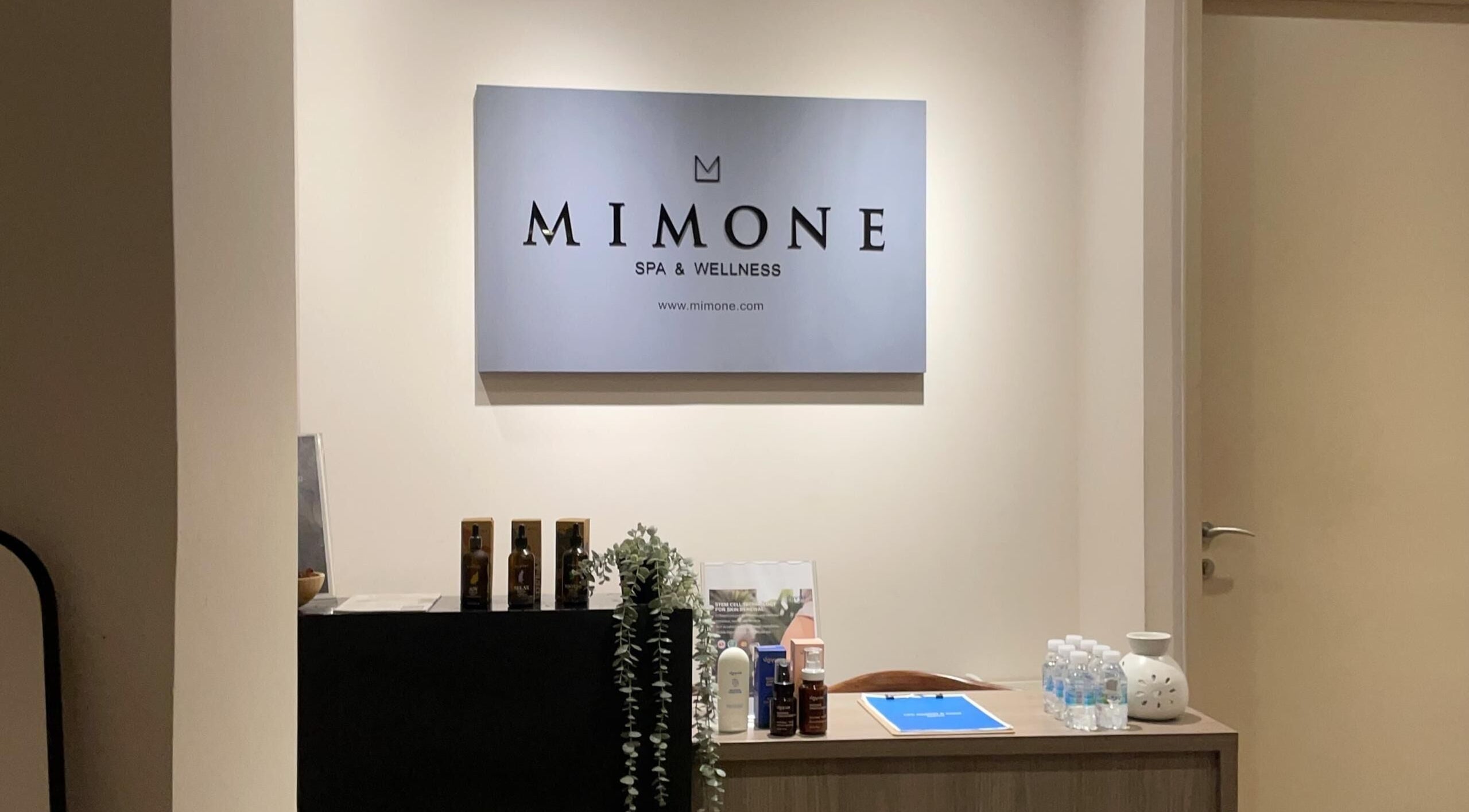 Reception at MIMONE LYC Mother & Child Centre in Kuala Lumpur offering a serene wellness experience.