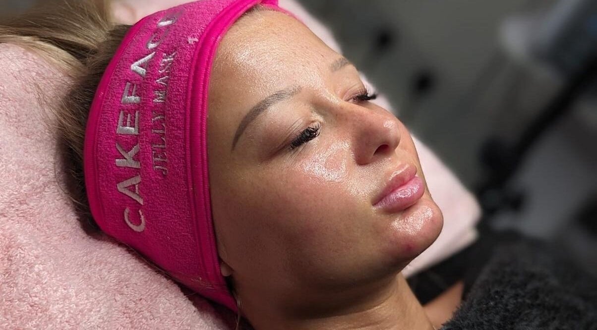 Facial treatment at Vogue Lashes & Beauty Clinic, Billericay, England, GB.