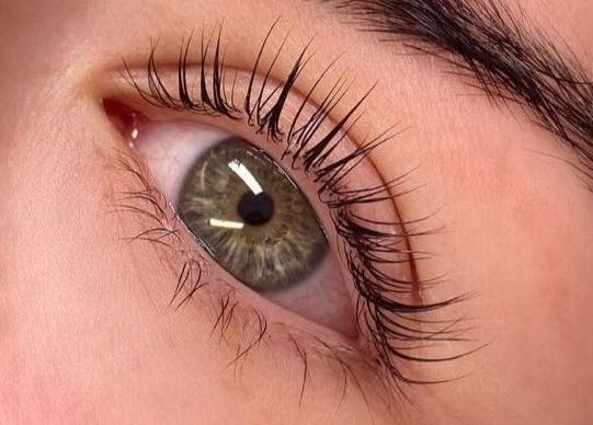 Close-up of elegantly extended lashes at Vogue Lashes & Beauty Clinic in Billericay, England, GB.