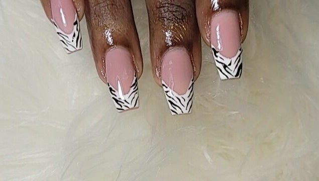 Glamorous Nails by Whit изображение 1