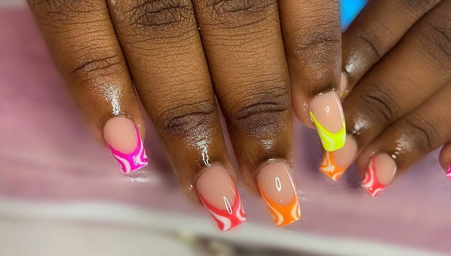 Royal Jems Hair and Nail Salon image 1