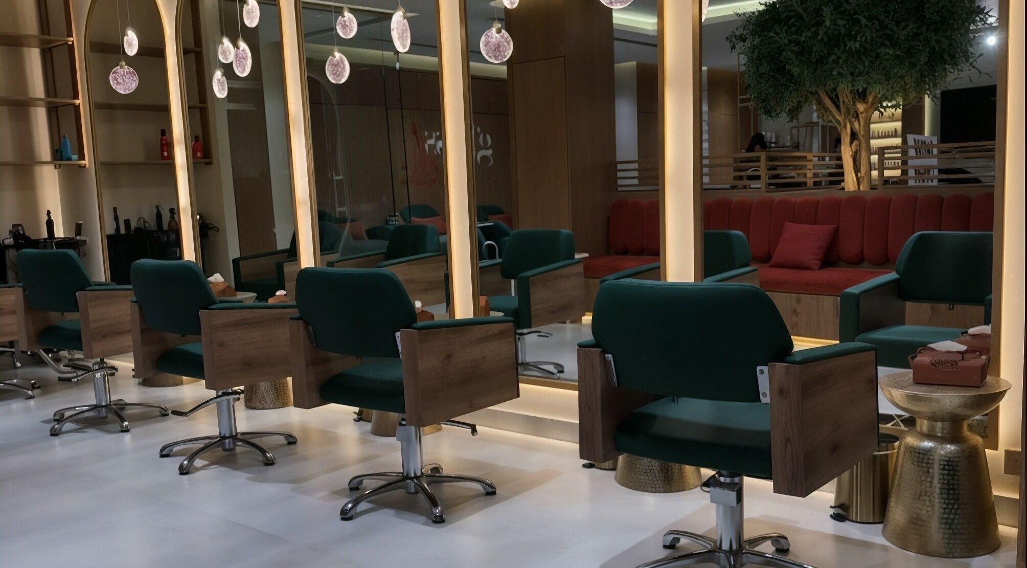 Modern salon interior at Gloss'd Beauty Lounge | Riyadh, الرياض, منطقة الرياض, SA with elegant styling chairs.