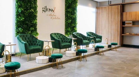 Gloss'd Beauty Lounge | Khobar imagem 2