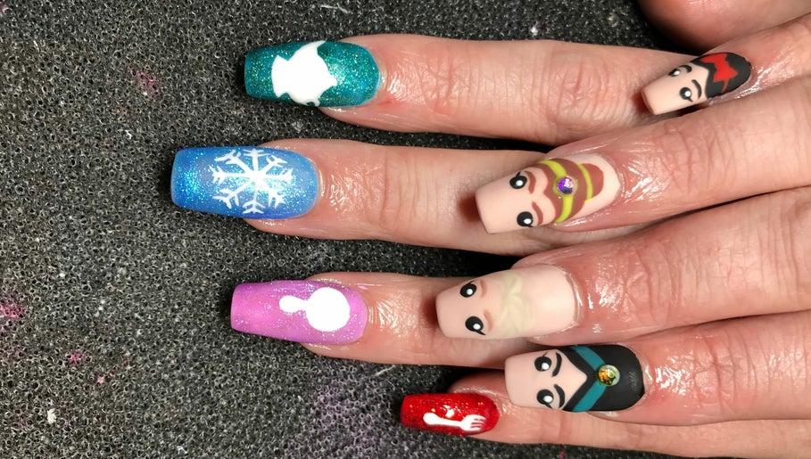 Salon Junkie image 1