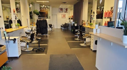 Espace Coiffure Botanik image 2