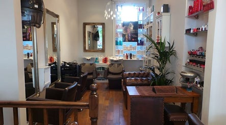 Crystalise Salon - West Hampstead