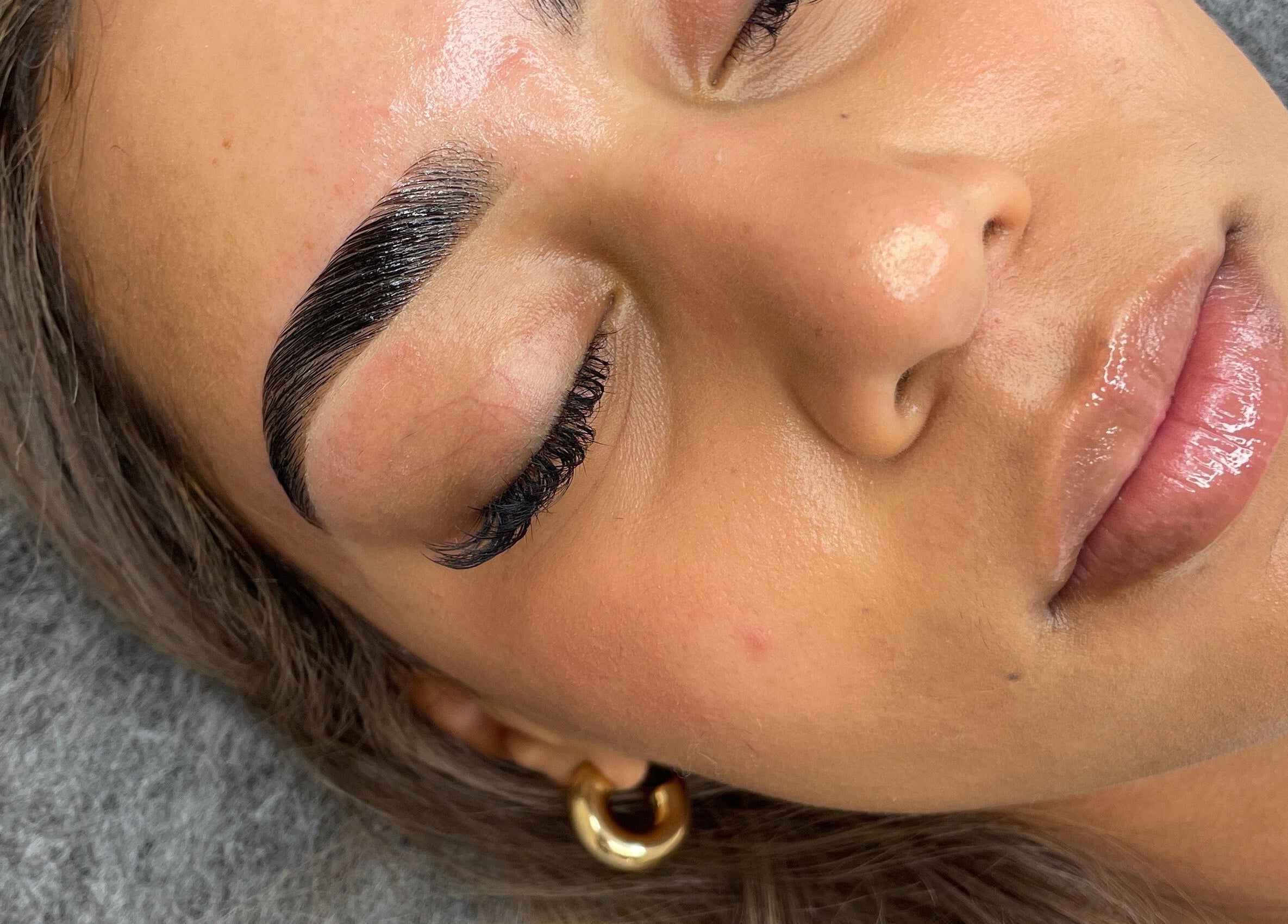 Flawlessly groomed brows at Faem Aesthetics, Auckland, Auckland, NZ. Perfectly shaped for a polished look.