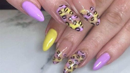 Hair & Nails by Kylie