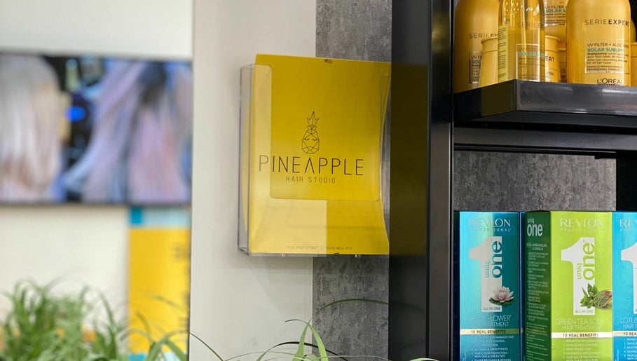 Pineapple Hair Studio – obraz 1