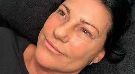 Elegance Lash and Brow Studio, bilde 3