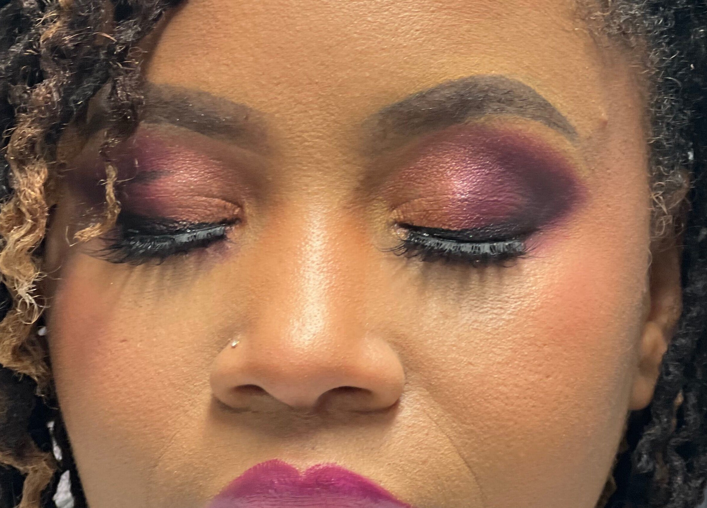 Elegant eye makeup by Angelica Johnson, showcasing vibrant colors in Shreveport, Louisiana, US.