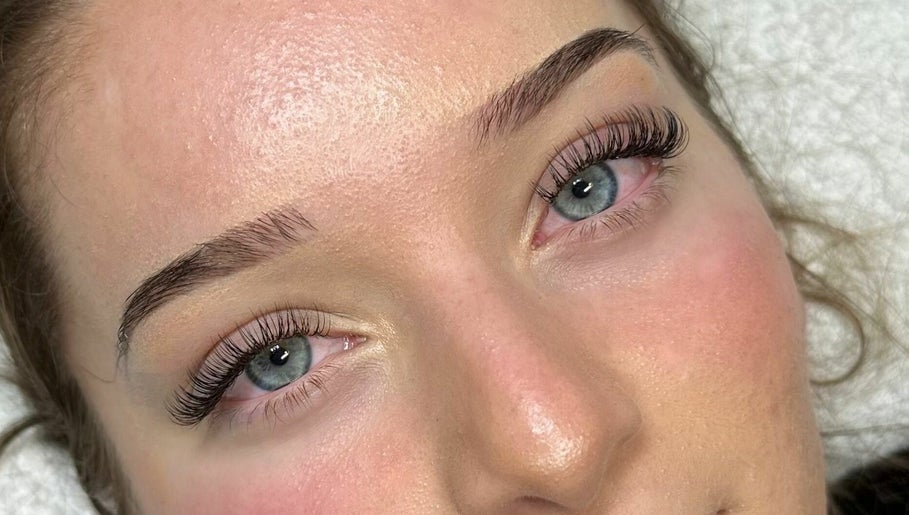 Olivia Golton - Beauty and Make-up image 1
