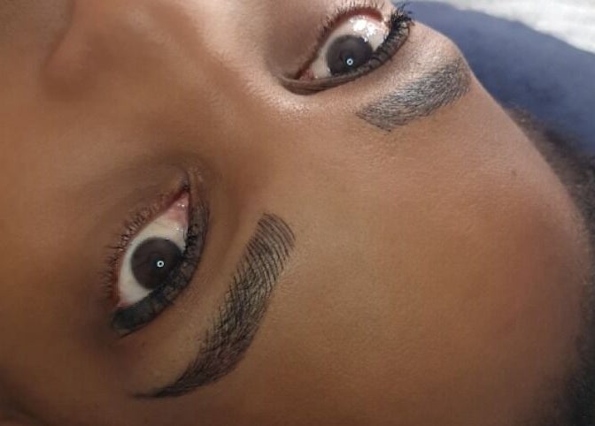 Beautifully crafted eyebrows at Trivine PMU, Pretoria, Gauteng, ZA showcasing expert shaping and detailing.