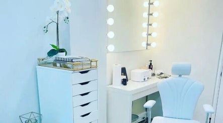 Chic makeup station at Skin Beautii by Waxxmii Marathon in Nassau, New Providence, BS.
