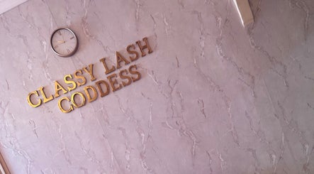 Classy Lash Goddess Claremont CPT image 3