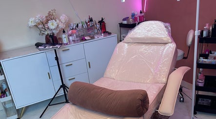 Classy Lash Goddess Claremont CPT image 2