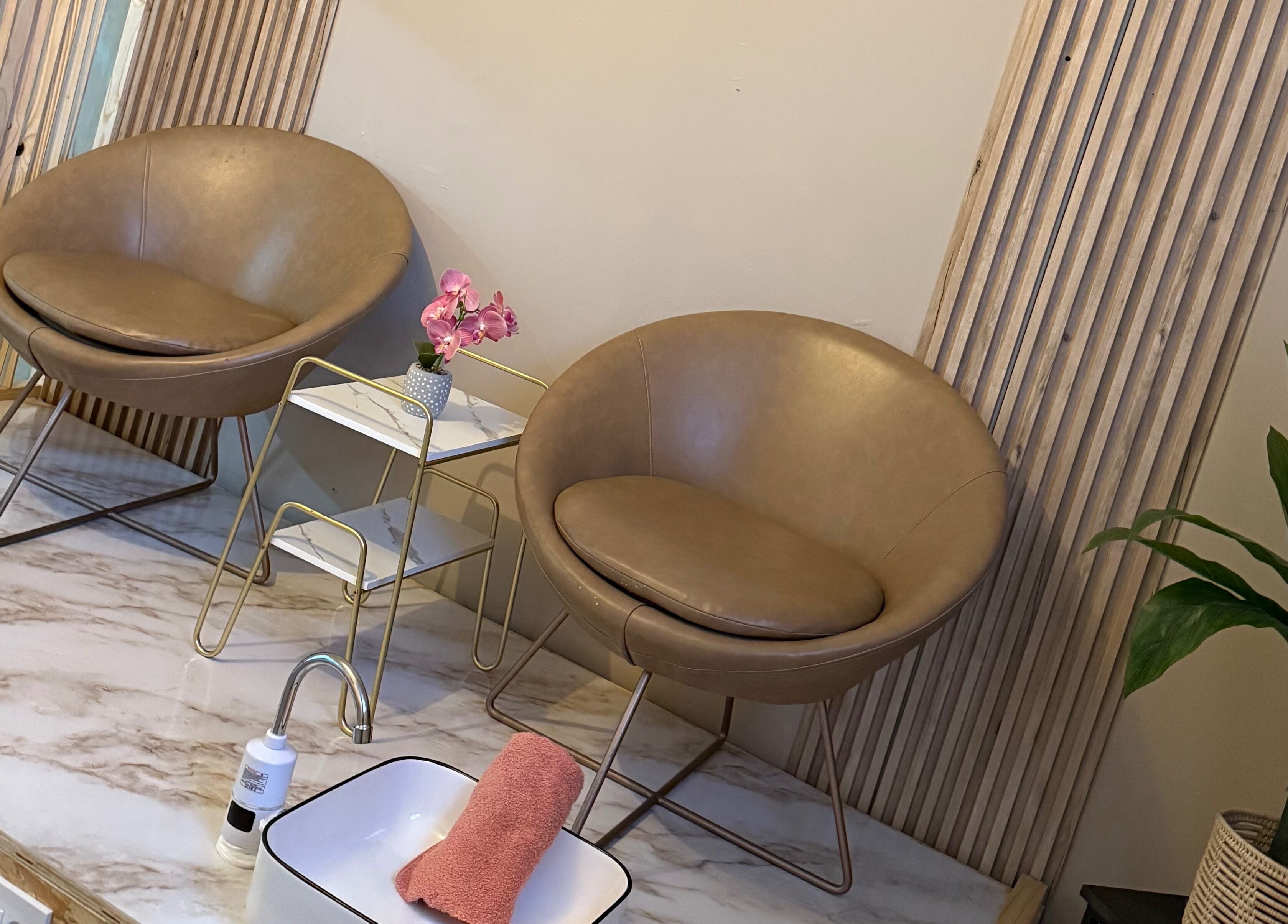 Stylish pedicure seating at Goddess Glow Pedi & Wax Bar in Cape Town, Western Cape, ZA with luxurious ambiance.