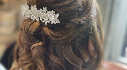 The Glam and Glow Studio - Wedding Hair and Makeupの画像：2