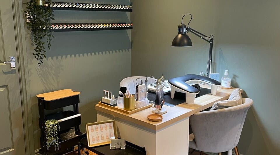 Relaxing nail studio at CHELS xo NAILS - BIAB Gel Specialist, Yeovil, England, GB. Inviting and well-equipped.