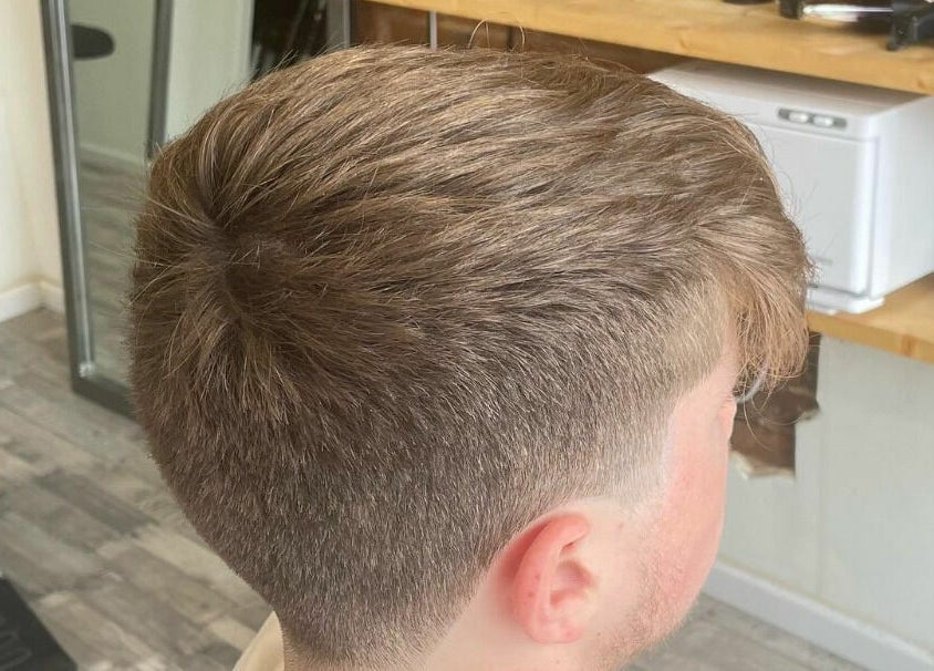 A stylish haircut at Freestyle - Long Crendon, Long Crendon, England, GB showcasing professional barber skills.