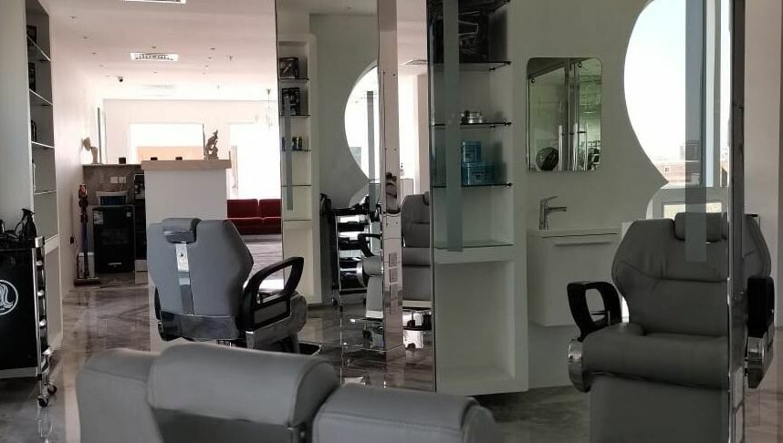 iCare Salon image 1