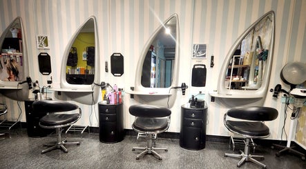 BK  Hair and Beauty Salon