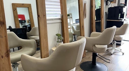 Blonde Beauty Co. imagine 3