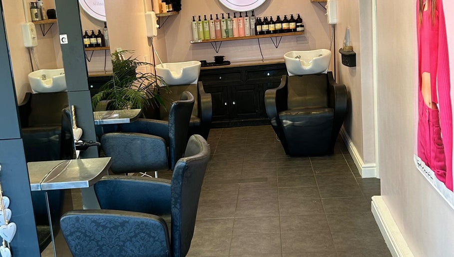 Cheryl Price Hairdressing  Tredington slika 1