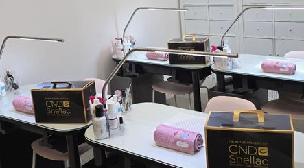 Elite Nail Design & Beauty Businesses image 2
