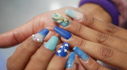 Ice Nail Spa image 2