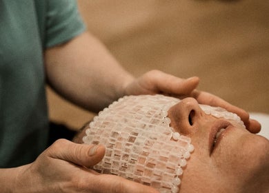 Relaxing crystal therapy at Zilda Holistic Therapies, Dunfermline, Scotland, GB promotes wellness and tranquility.