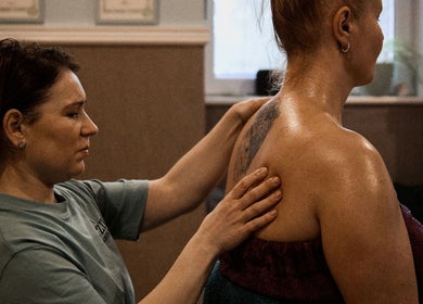 Therapist providing a relaxing massage at Zilda Holistic Therapies, Dunfermline, Scotland, GB.