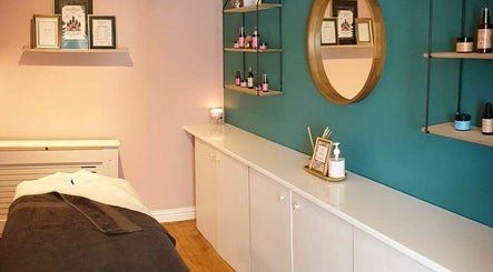Melton Park Beauty Rooms image 2