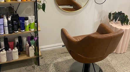 Nixaura Hair obrázek 2