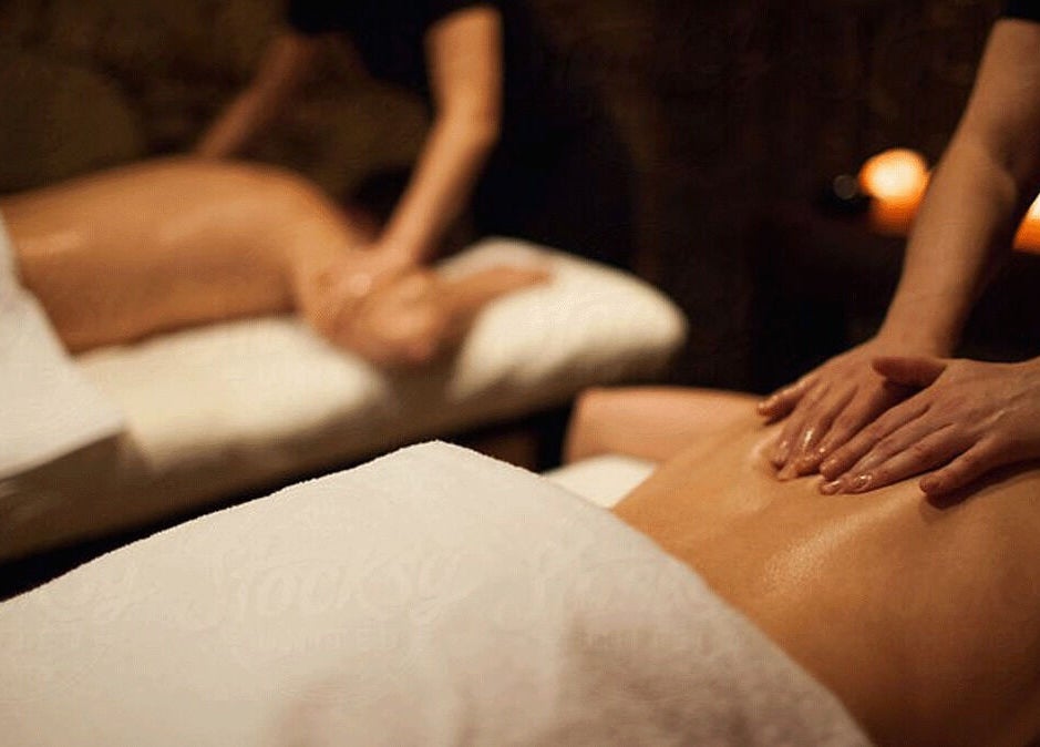 Relaxing massage session at SPS101 - Hilton Bentley Miami Beach, Miami Beach, Florida, US.
