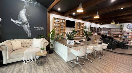 Kai and Co. Hair Salon imaginea 2