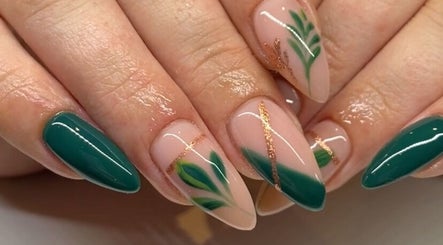 Sarah Emily Nails slika 3