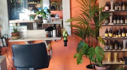 Re-Spect Hair Studio image 2