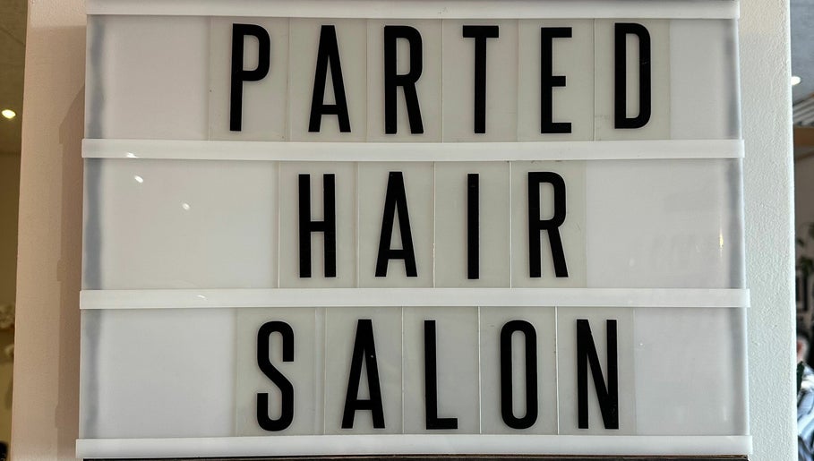 Parted Hair Salon, bilde 1