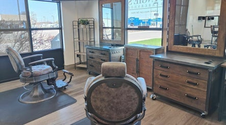 Angie’s Barbershop, bild 2