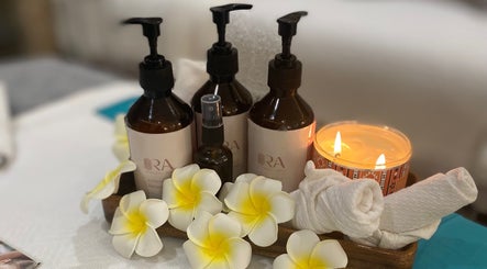 Ora Spa Home Service (Ladies Only) in Riyadh offers a calming ambiance with aromatic oils and flowers.