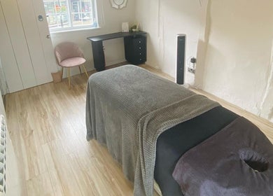 Calm therapy room at Eden Beauty & Holistics - Bidford in Bidford-on-avon, England, GB.