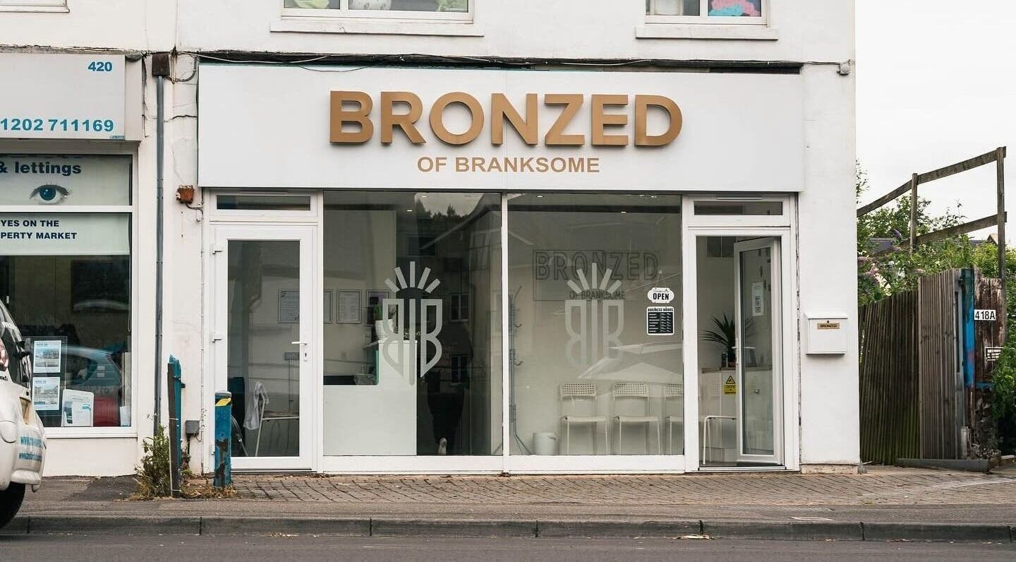 Exterior of Bronzed of Broadstone, inviting beauty venue in Poole, England, GB.
