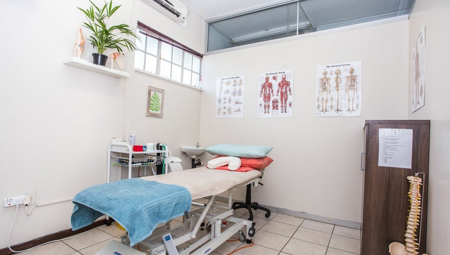Amanda Hawke Physiotherapy -Northwood Sports Medicine Centre image 1