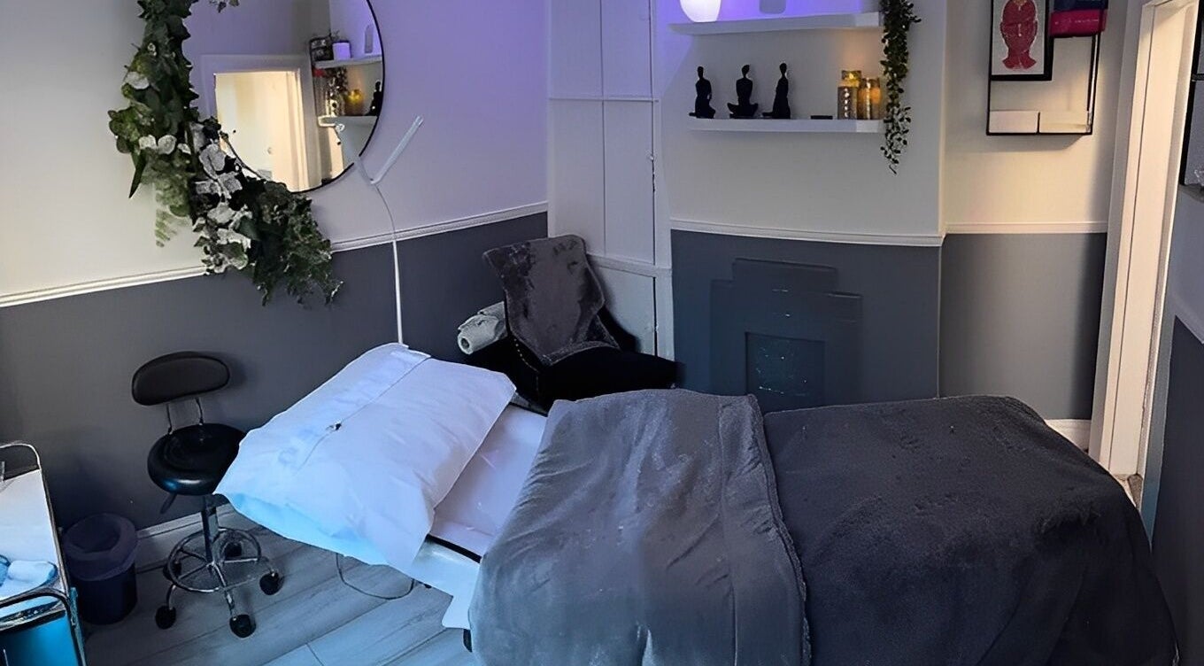 Cozy treatment room at Howden Skin Clinic, Howden, England, GB. Plush interior with calming decor for relaxing sessions.