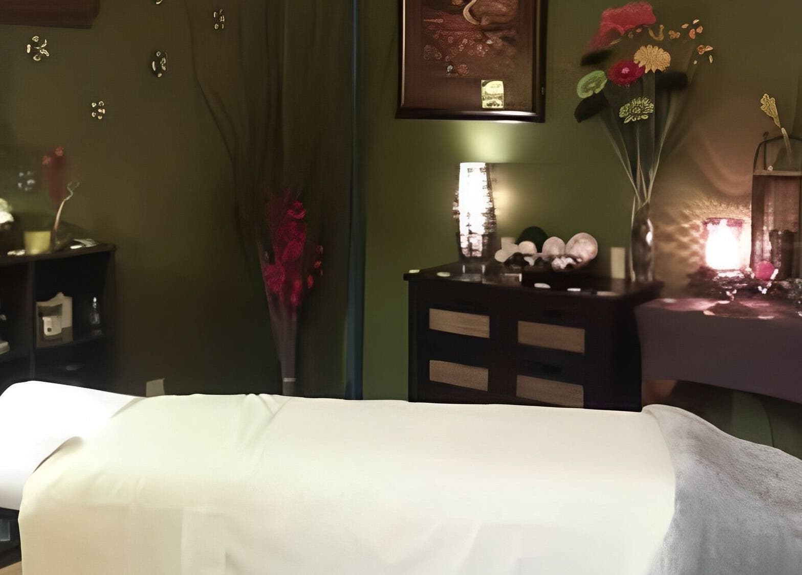 Relaxing massage room at Got Your Back Therapeutic Massage Services, Stony Plain, Alberta, CA.